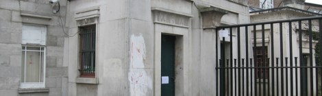 Abney Park Cemetery pylon