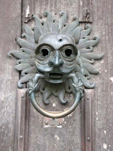 Knocker