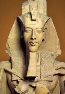 akhenaten face-on